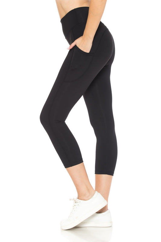 Nylon Capri Leggings With Side Pockets